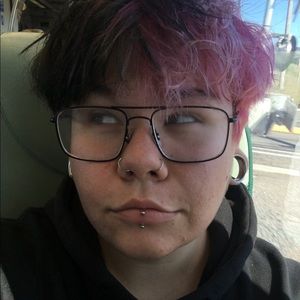 Meet your Posher, Ash